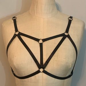 Elastic Harness